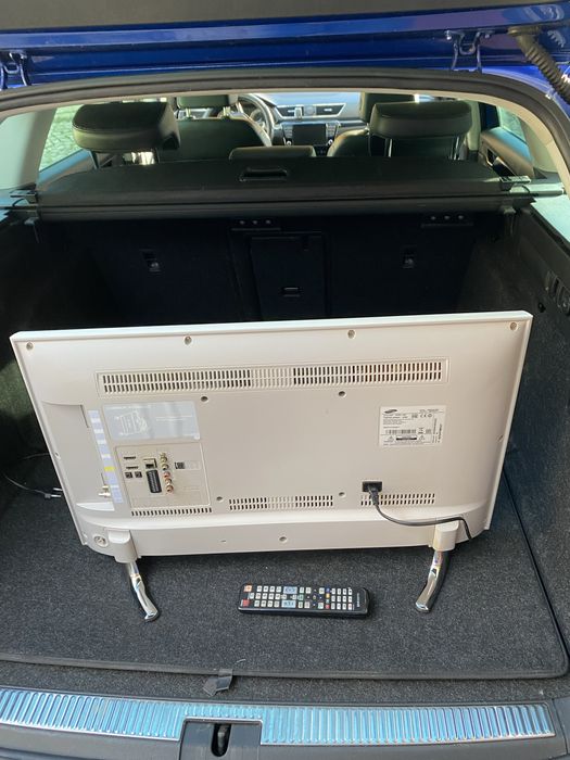 Телевизор LED Samsung 40“