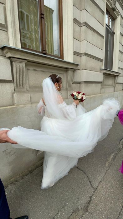 Vând rochie de mireasa designer Angeline by Alexandra Nagy