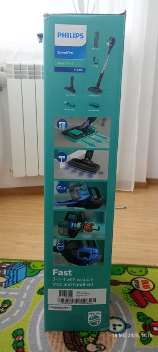 Aspirator vertical cu mop PHILIPS