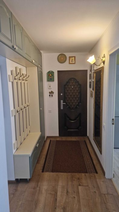 Inchiriez apartament 3 camere Unirii Sud