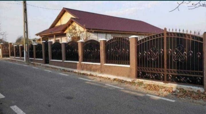 Execut garduri și porți