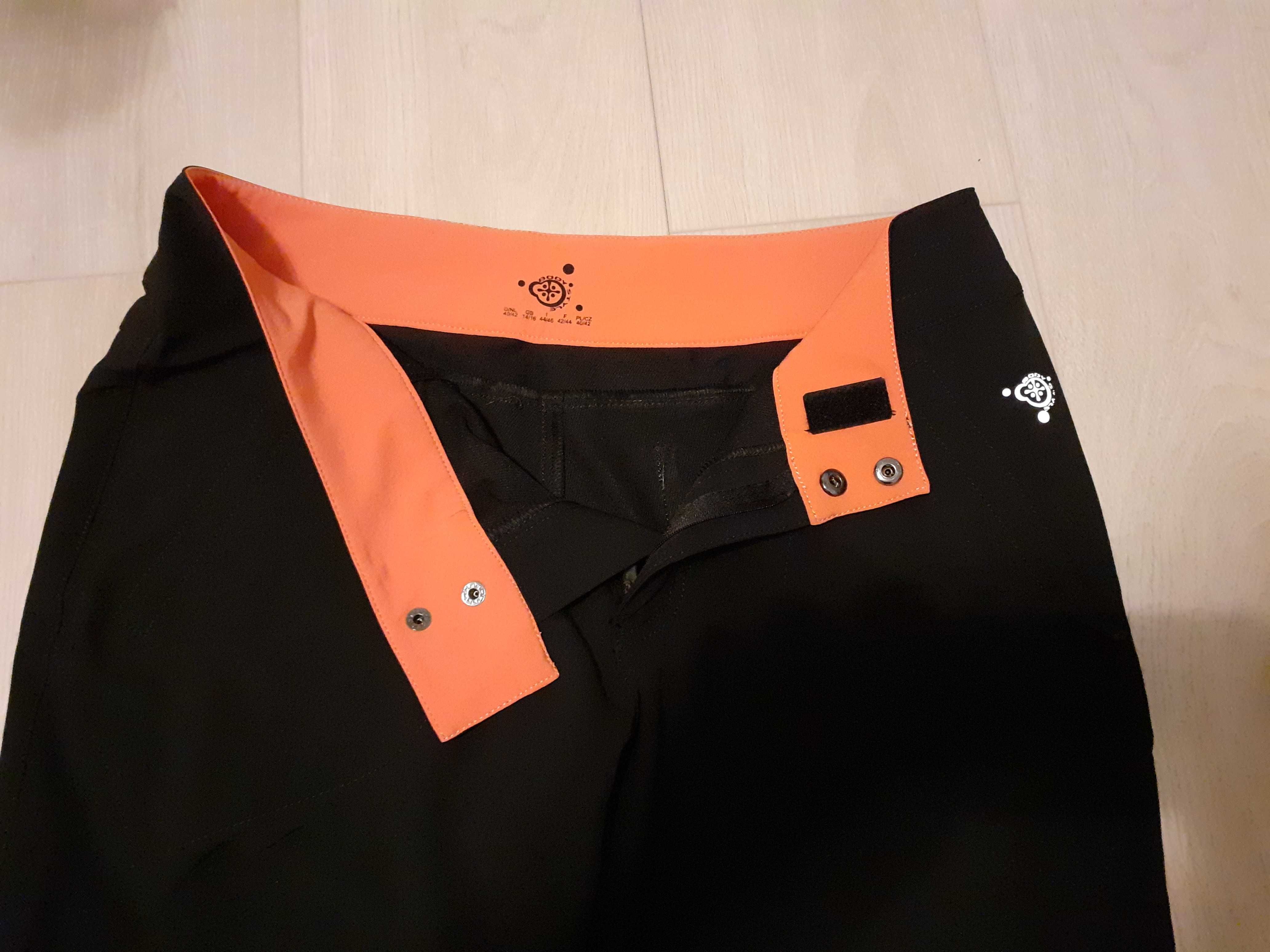 Pantaloni sport universali