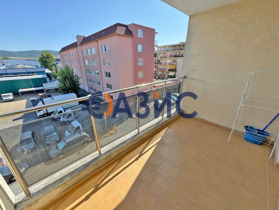 Продава се Тристаен апартамент в к.к. Слънчев бряг - 96 кв.м за 1011 €/кв.м - Снимка #12