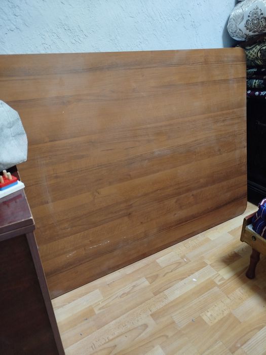 Стол сотилади 800.000 Яна келишамиз холати Зур янгидай