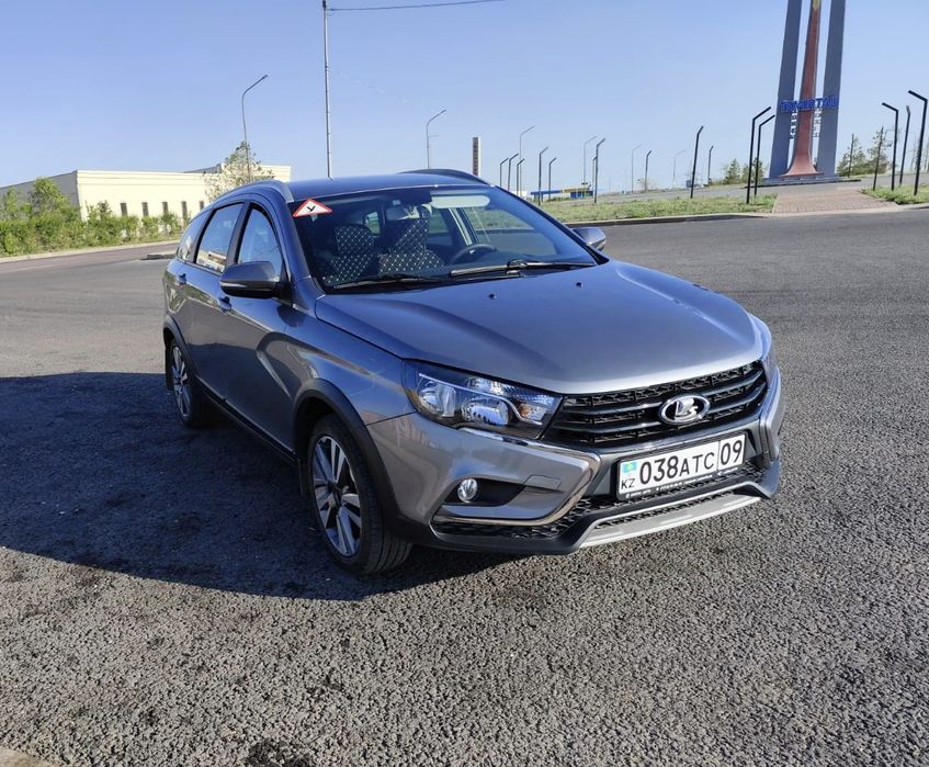 Продам Лада  Веста СВ Крос Фаркоп автомат