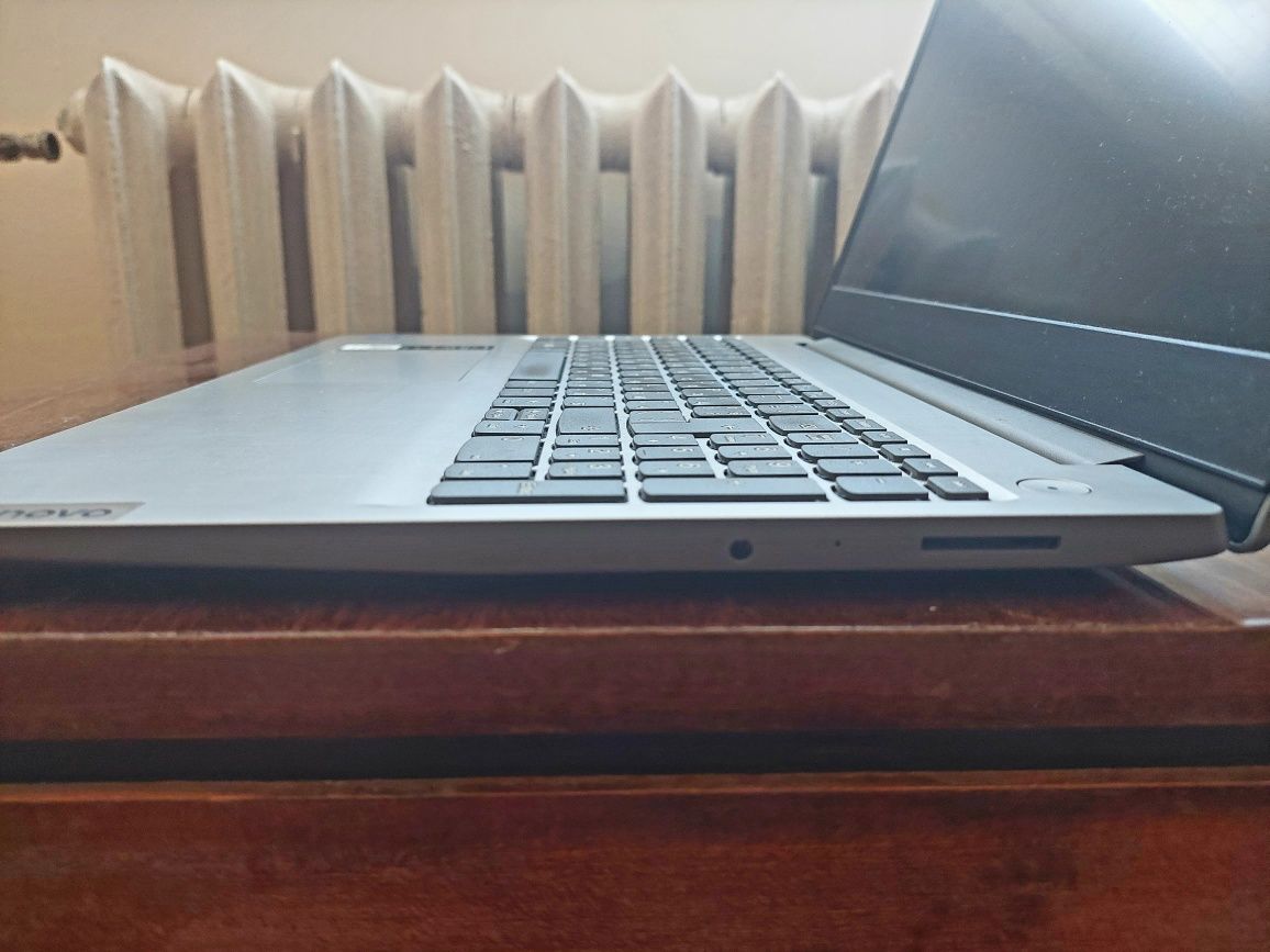 Лаптоп Lenovo IdeaPad 3 (17") от 2021