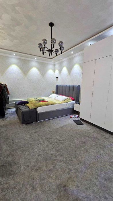 Сергели. Министр махалляси.8 сотихда 7 хонали ремонтли уйни сотаман.