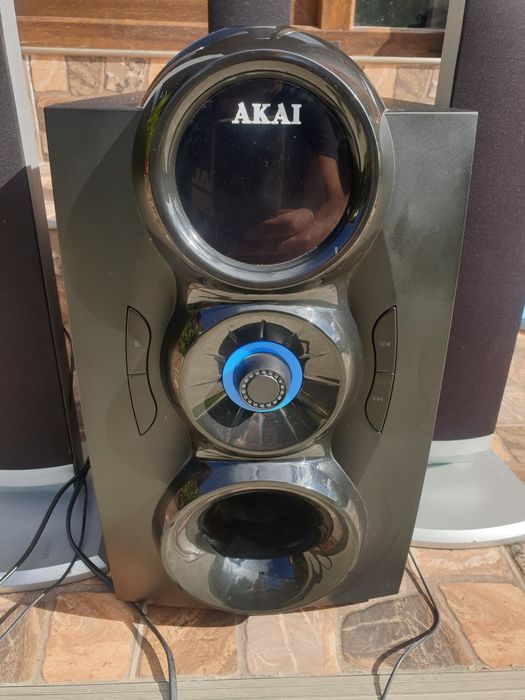 Sistem audio Akai