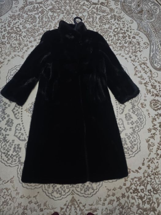 Продам норковую шубу