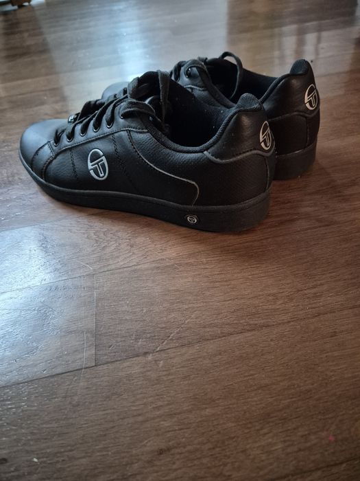 Черен  кожен кец sergio tacchini  42