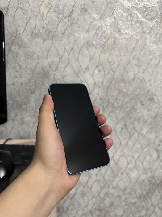 Продам айфон 13 на 128 гб