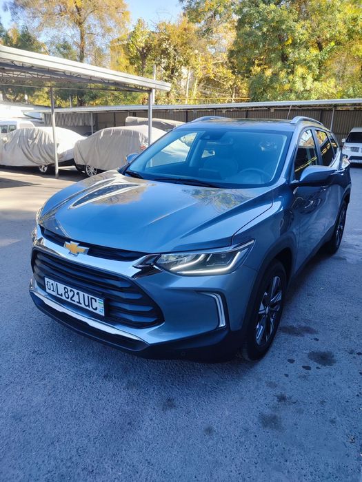 Tracker sotiladi premier plus