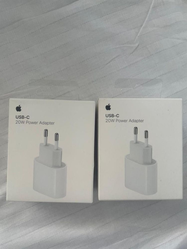Адаптер Apple 20 W / оригинал