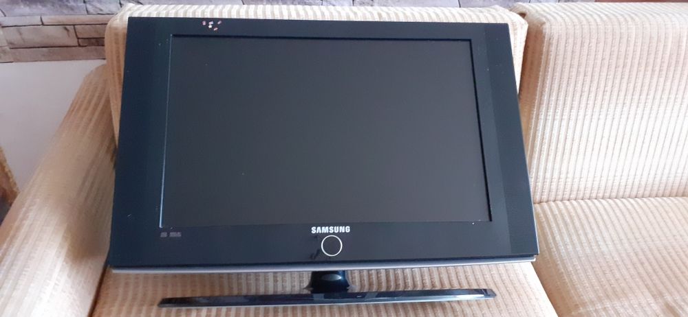 Телевизор SAMSUNG LE22S81B