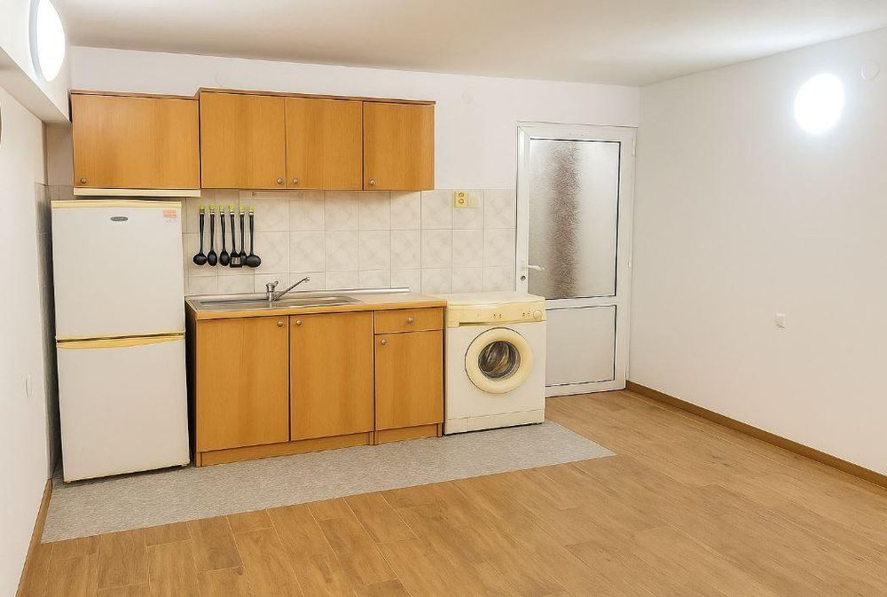 Едностаен апартамент в района на Гръцка махала!