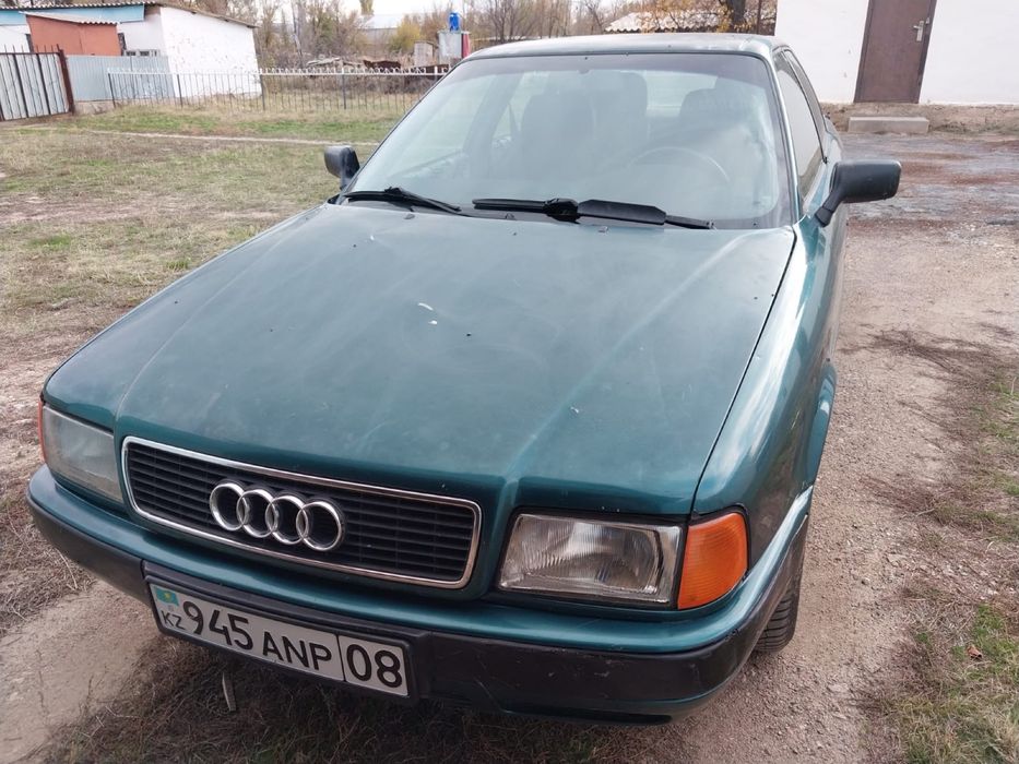 Продаю хорошую Ауди 80