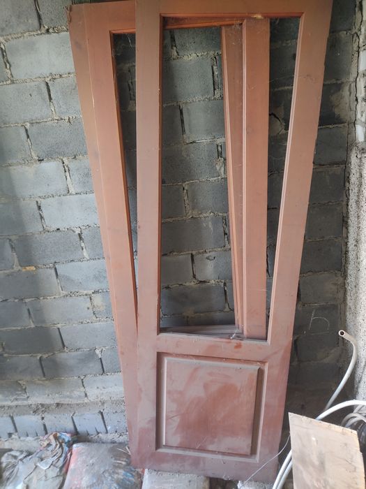 Продам межкомнатные двери