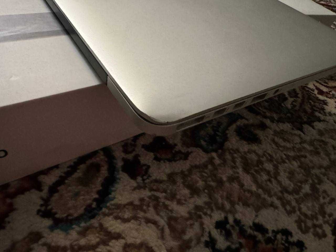 Apple Macbook Pro 2015 A1502 SIlver