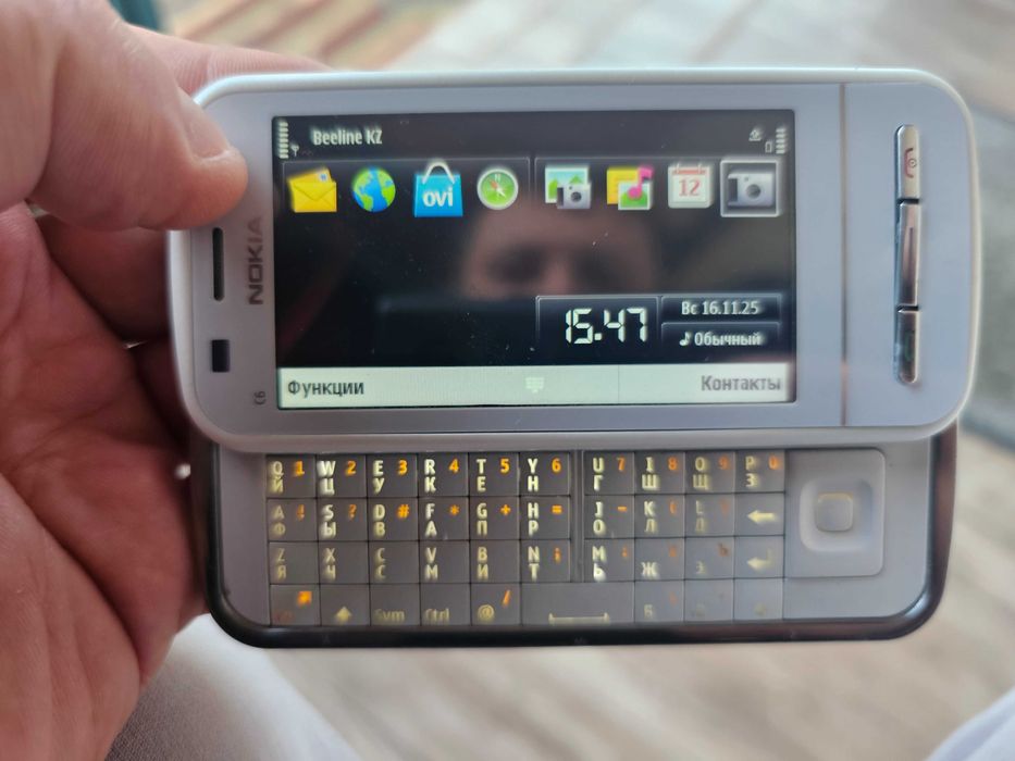 Nokia c6 в отличном состоянии