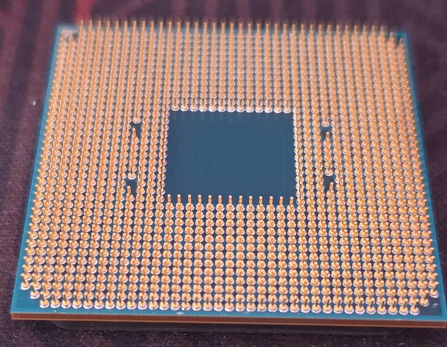 CPU: AMD Ryzen 5 2600X + Stock Cooler