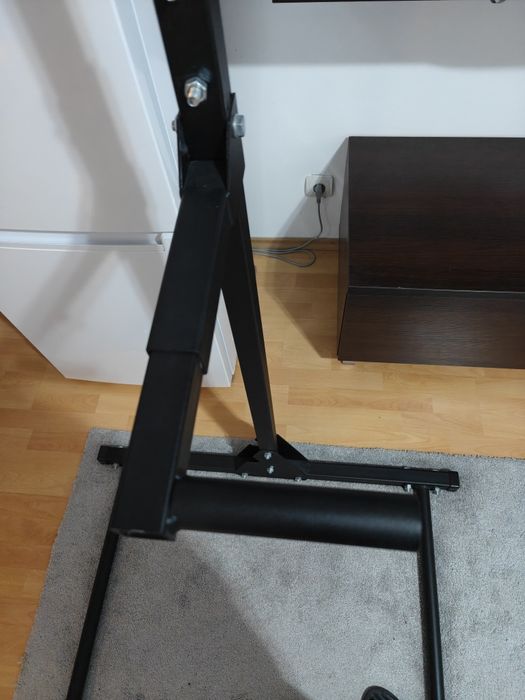 Bară tracțiuni  staționară reglabilă pe înălțime 119x102x232