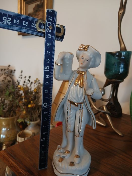 Bibelou din porțelan,proveniență Italia.