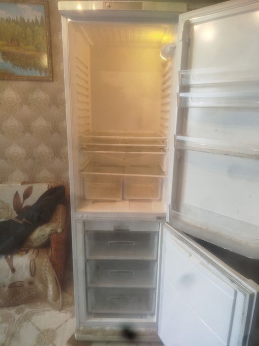 Продам холодильник