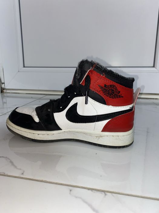 Air Jordan 1 Retro High OG Black Toe îmblăniti pt Iarna