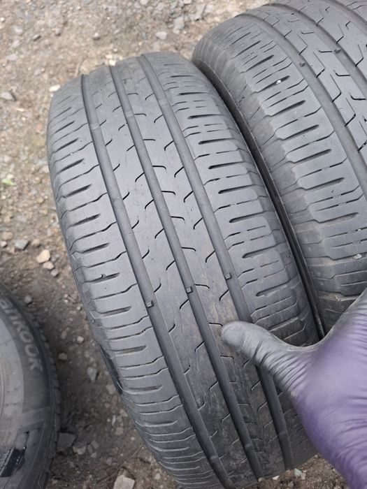 Vand 1 sau 2 anvelope 185 65 15 continental de vara bune dot 2021