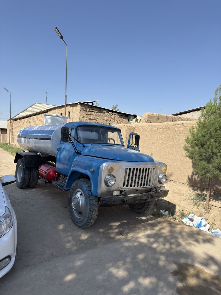 Газ 53 водавоз Gaz53 сотилади.