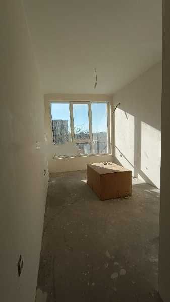 Продава се Тристаен апартамент в Пловдив, Христо Смирненски - 78 кв.м за 1539 €/кв.м - Снимка #2