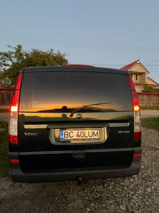 Vând mercedes vito