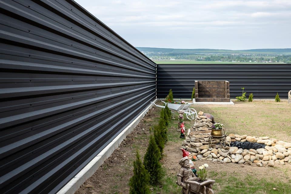 Vand garduri și porți