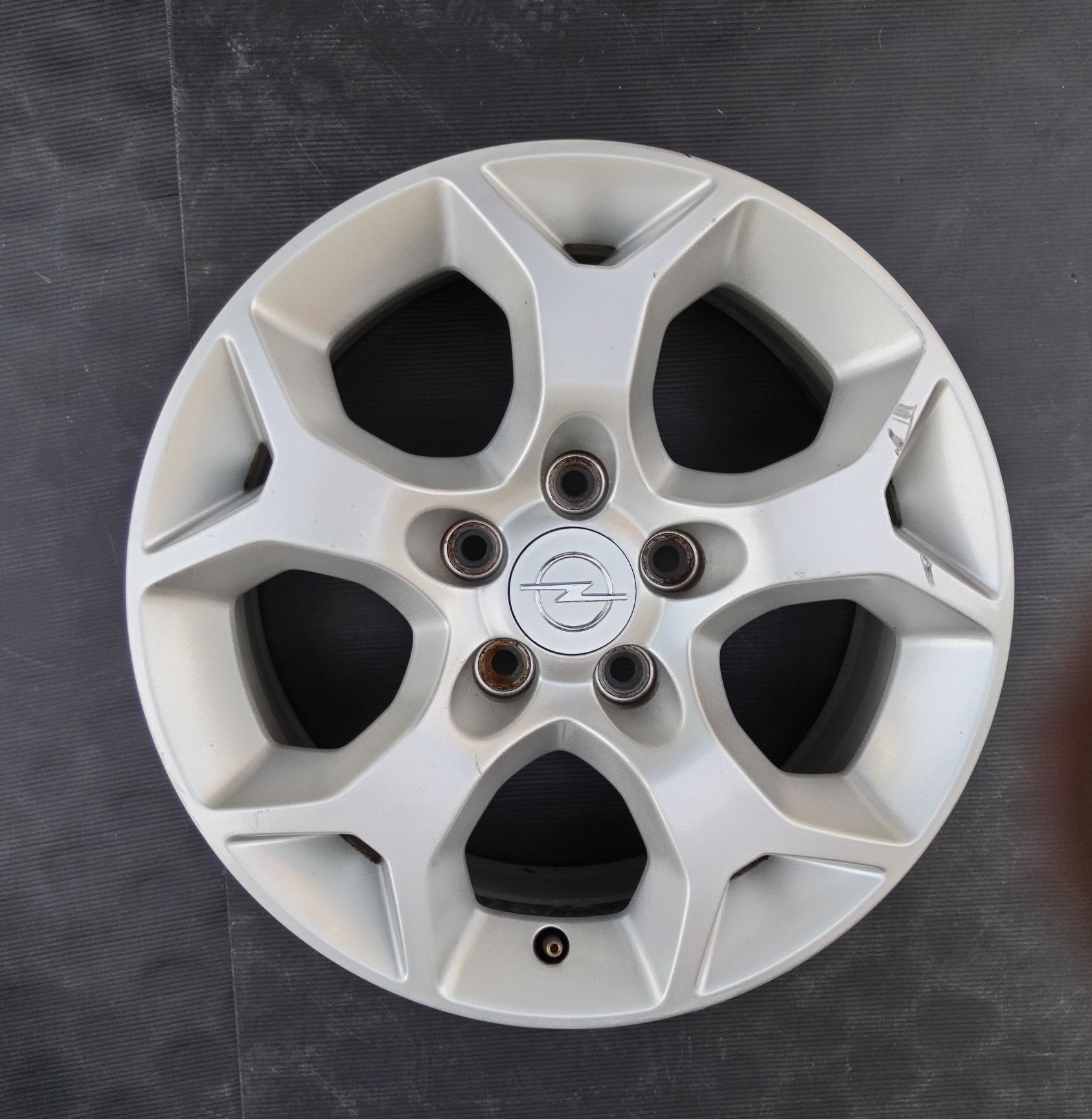 5x110 OPEL 6,5Jx16 ET37