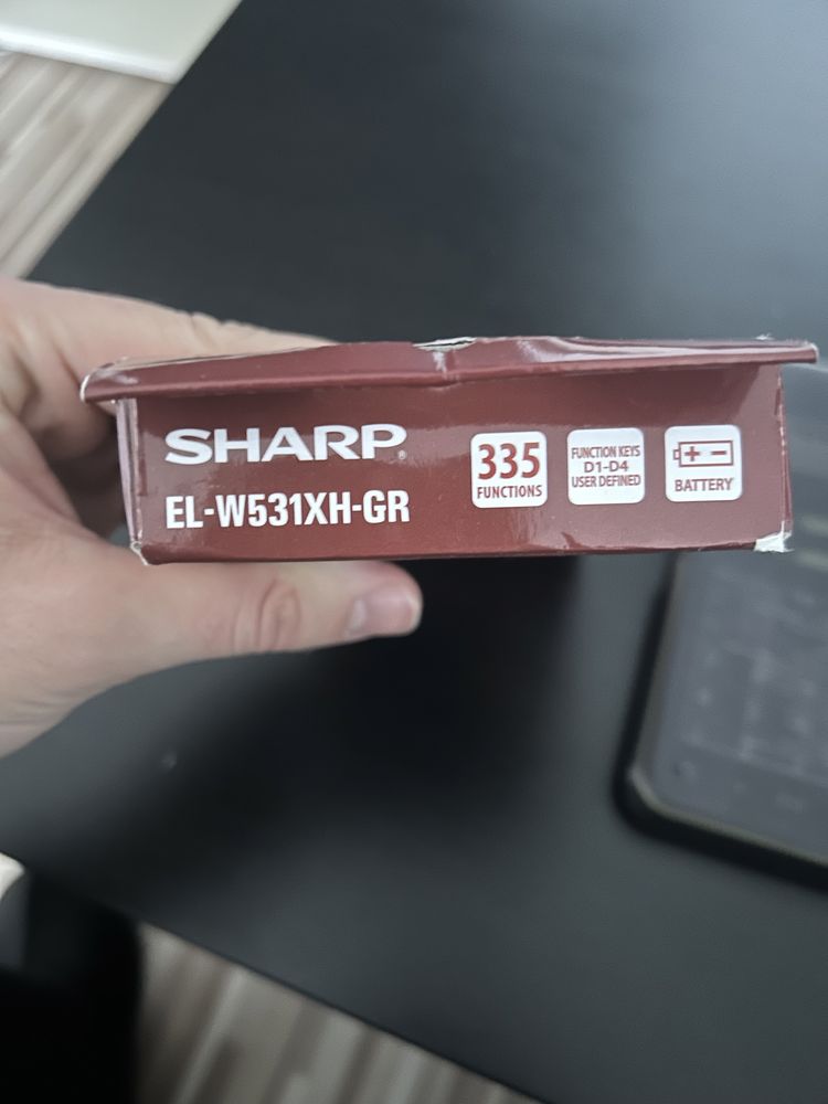 Научен калкулатор Sharp