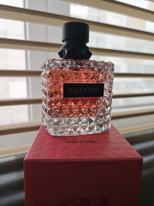 Отливки от Valentino Donna Born in Roma 100 ml