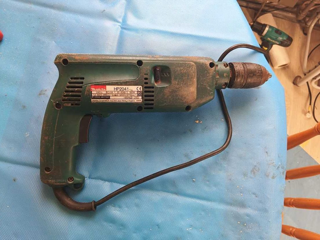 Двускоростна ударна бормашина Makita HP 2041
