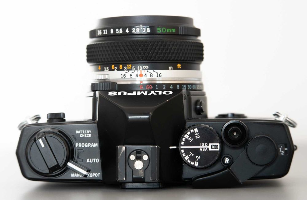 Aparat film SLR Olympus OM-2 Spot/Program cu Olympus 50 1.8