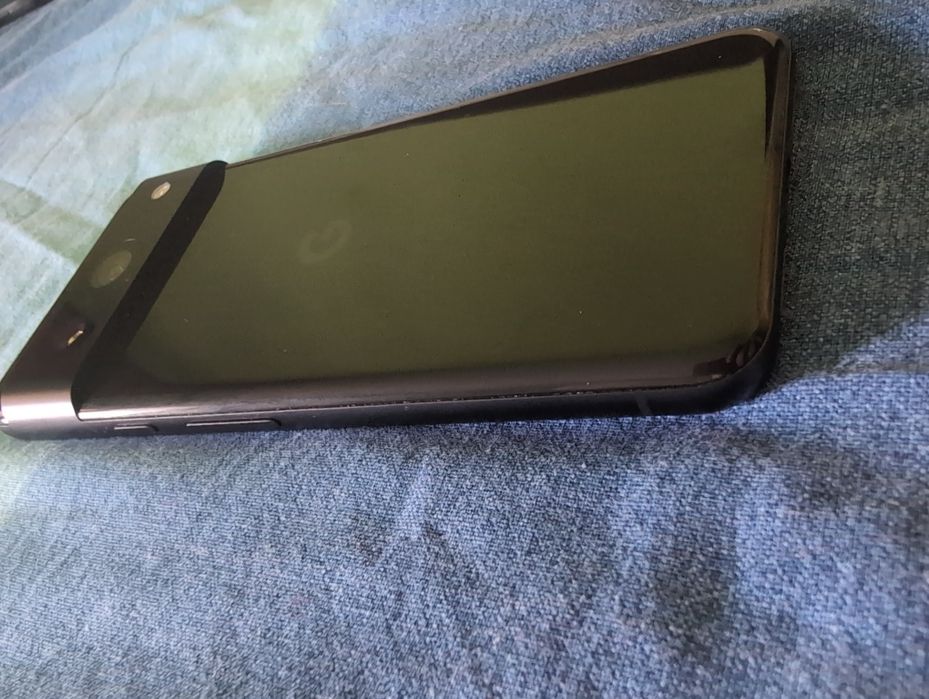 Vând Google Pixel 8 128 GB ca nou ( folosit doar 2 luni )
