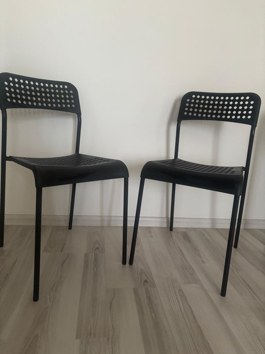 Scaune culoare Negru