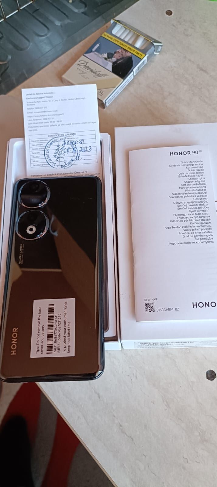 Vând Honor 90 5G. ,12 GB RAM,512 GB memorie