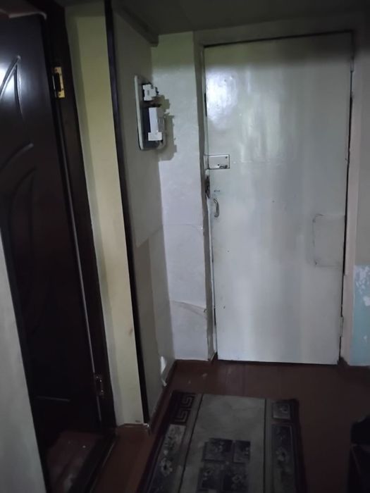 Чиланзар 6.  Срочно Продажа. 1 комнатная кирпич