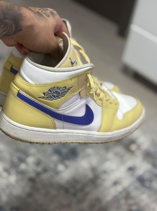 Air Jordan 1 Mid 'Lemon Wash' sneakers