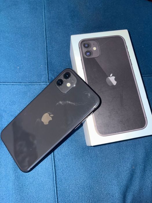 Продам iPhone 11