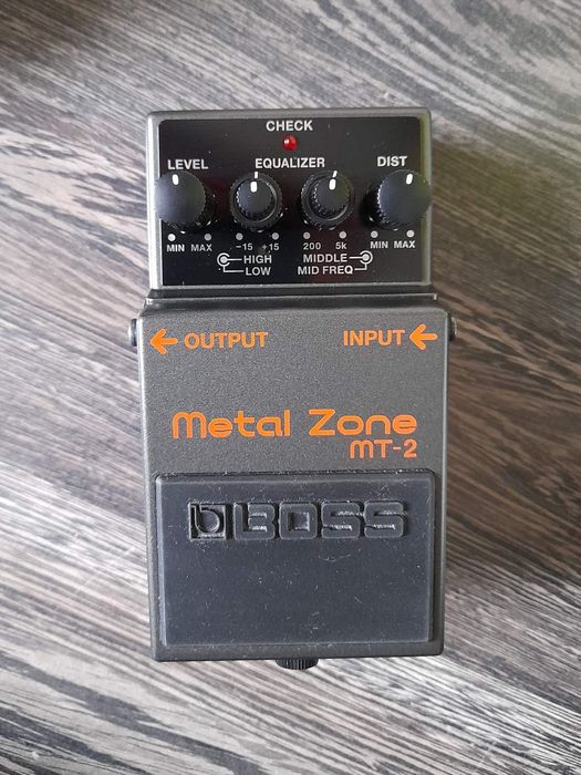 Ефект за китара Boss Metal Zone MT-2