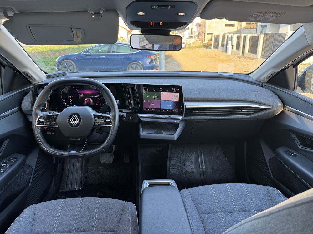 Renault megane E-tech ev40 standard charge