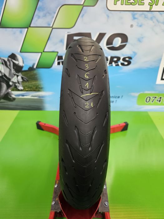 Anvelopa Moto 120 70 17 Michelin Road 5 2021 Cauciuc Fata C2361