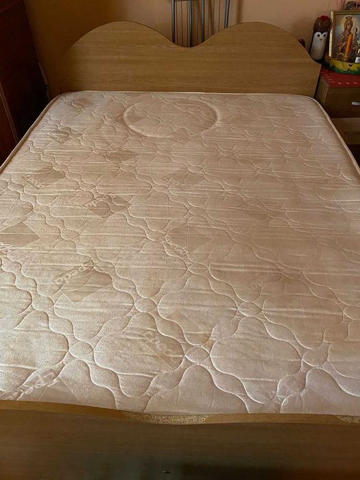 pat matrimonial si pat metalic , plus canapea