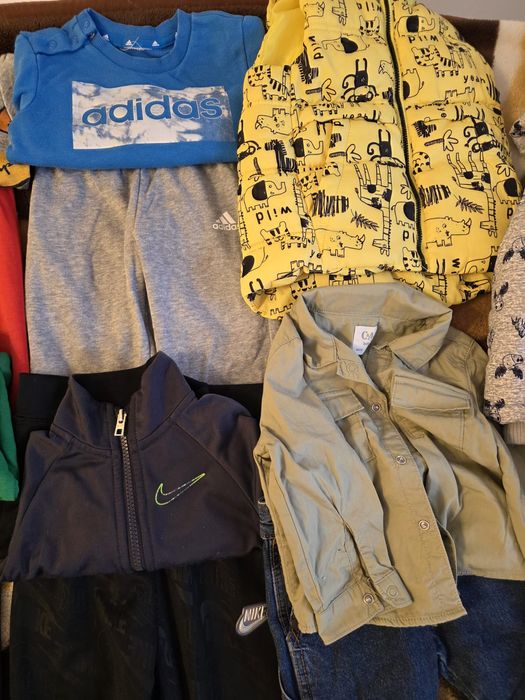 Vând hăinuțe băiețel 1 an