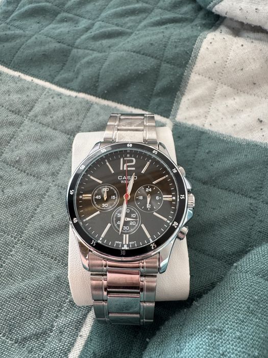 Часы касио,новые